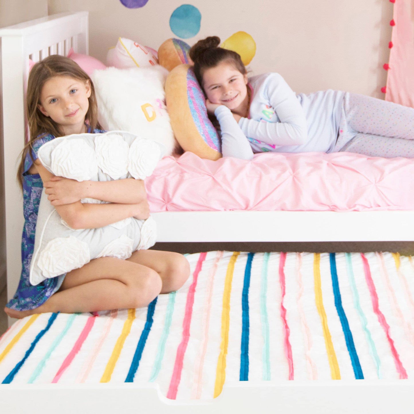 Max & Lily Platform, Wood, White, Twin